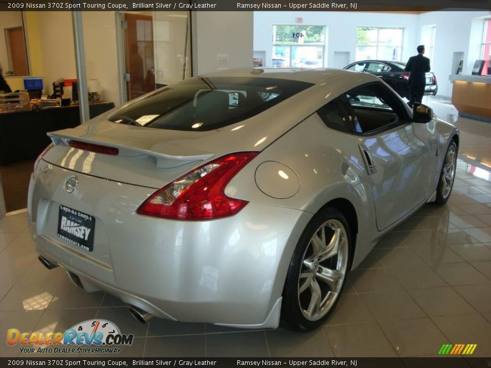 2009 Nissan 370Z Sport Touring Coupe Brilliant Silver / Gray Leather Photo #10
