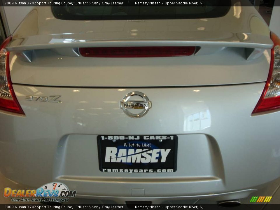 2009 Nissan 370Z Sport Touring Coupe Brilliant Silver / Gray Leather Photo #18