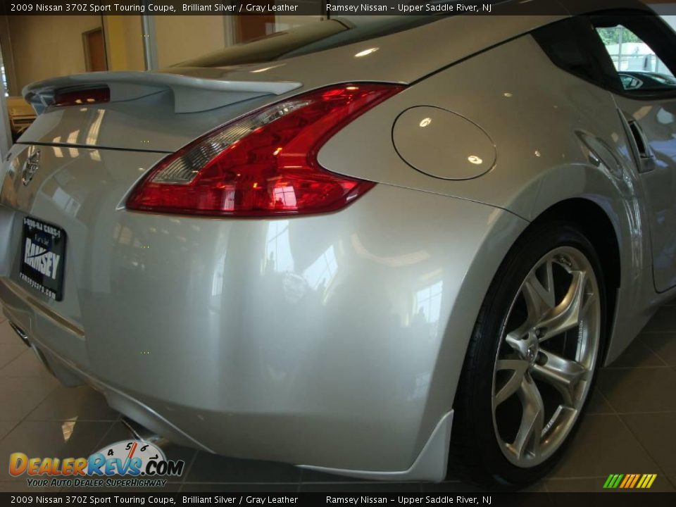 2009 Nissan 370Z Sport Touring Coupe Brilliant Silver / Gray Leather Photo #19