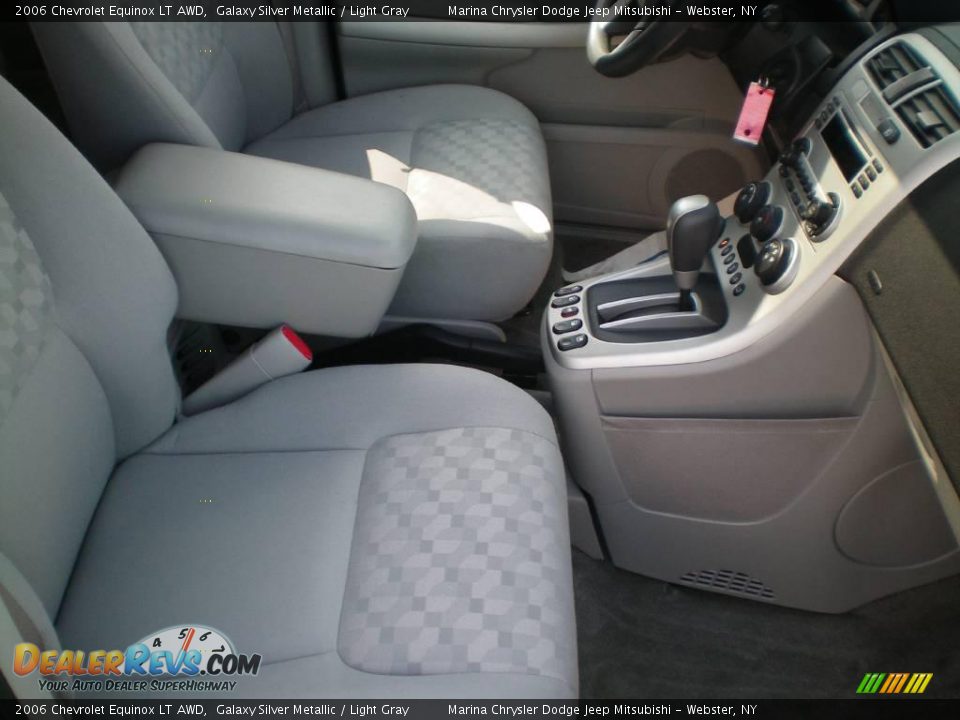 2006 Chevrolet Equinox LT AWD Galaxy Silver Metallic / Light Gray Photo #24