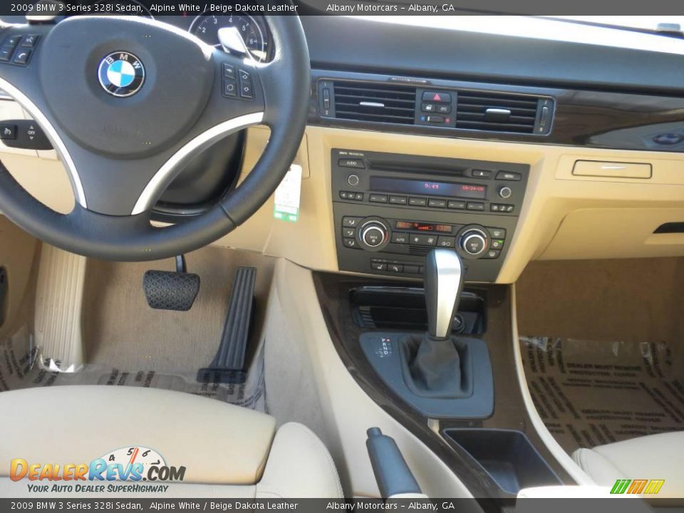 2009 BMW 3 Series 328i Sedan Alpine White / Beige Dakota Leather Photo #12