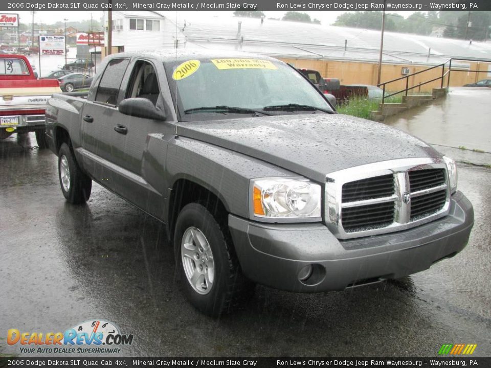 2006 Dodge Dakota SLT Quad Cab 4x4 Mineral Gray Metallic / Medium Slate Gray Photo #4