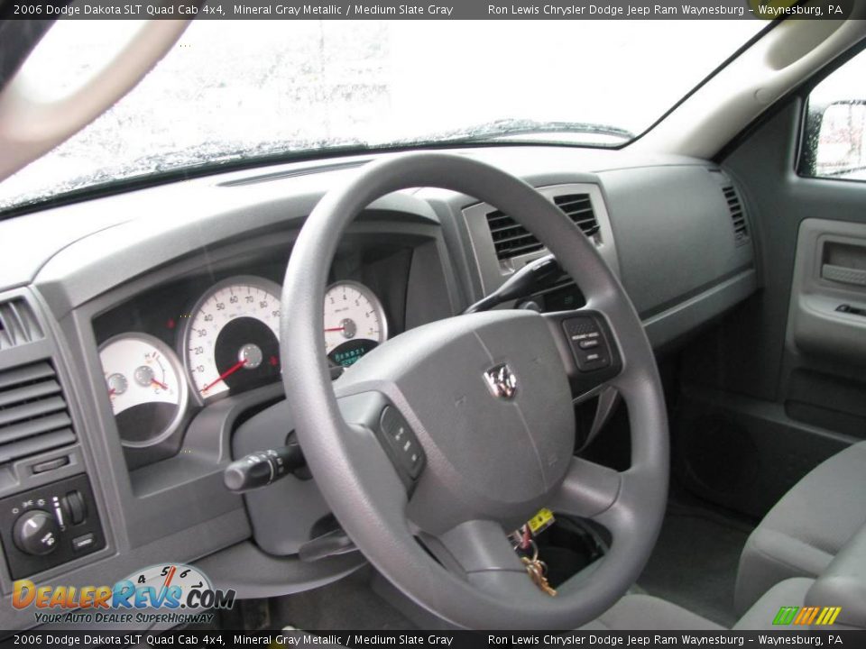 2006 Dodge Dakota SLT Quad Cab 4x4 Mineral Gray Metallic / Medium Slate Gray Photo #8