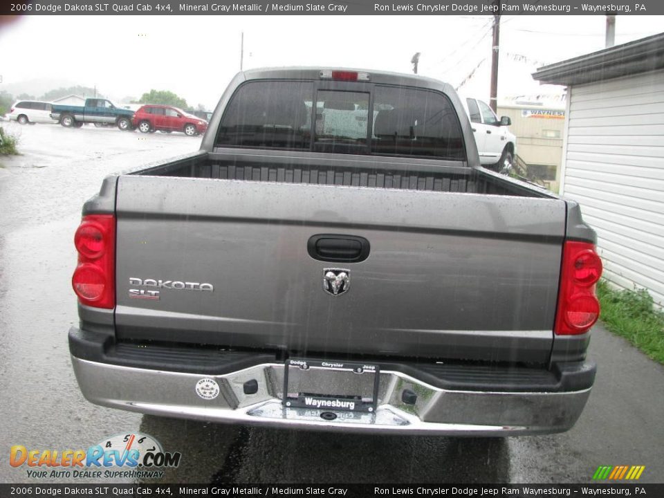 2006 Dodge Dakota SLT Quad Cab 4x4 Mineral Gray Metallic / Medium Slate Gray Photo #11