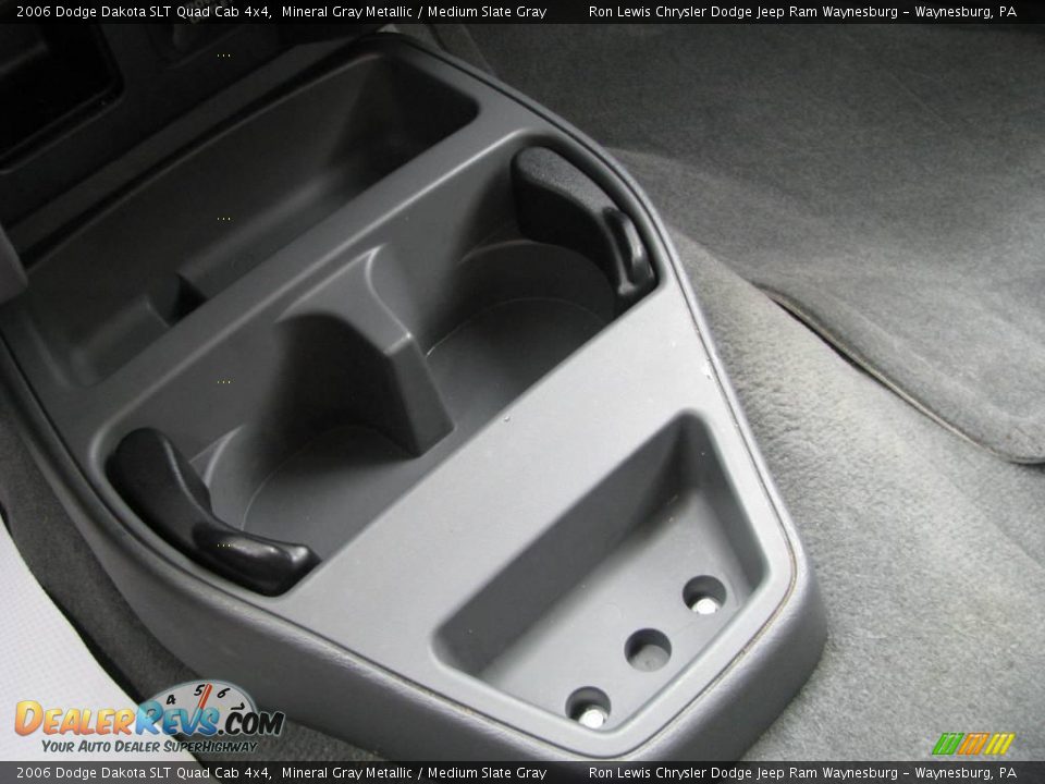 2006 Dodge Dakota SLT Quad Cab 4x4 Mineral Gray Metallic / Medium Slate Gray Photo #20