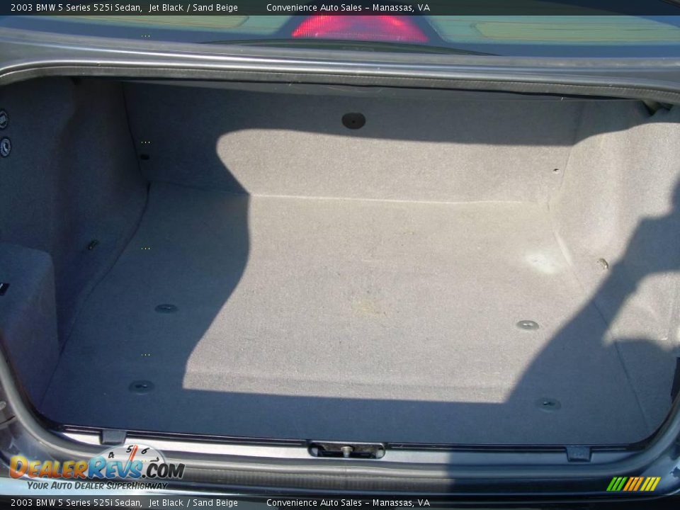 2003 BMW 5 Series 525i Sedan Jet Black / Sand Beige Photo #18