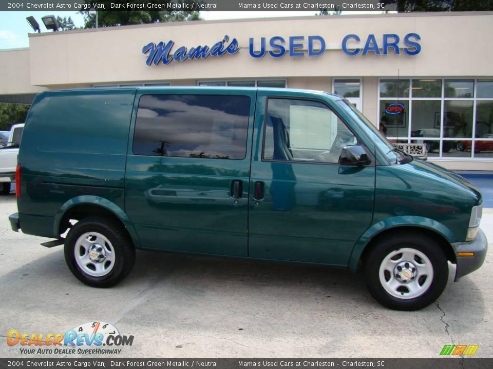 2004 Chevrolet Astro Cargo Van Dark Forest Green Metallic / Neutral Photo #1