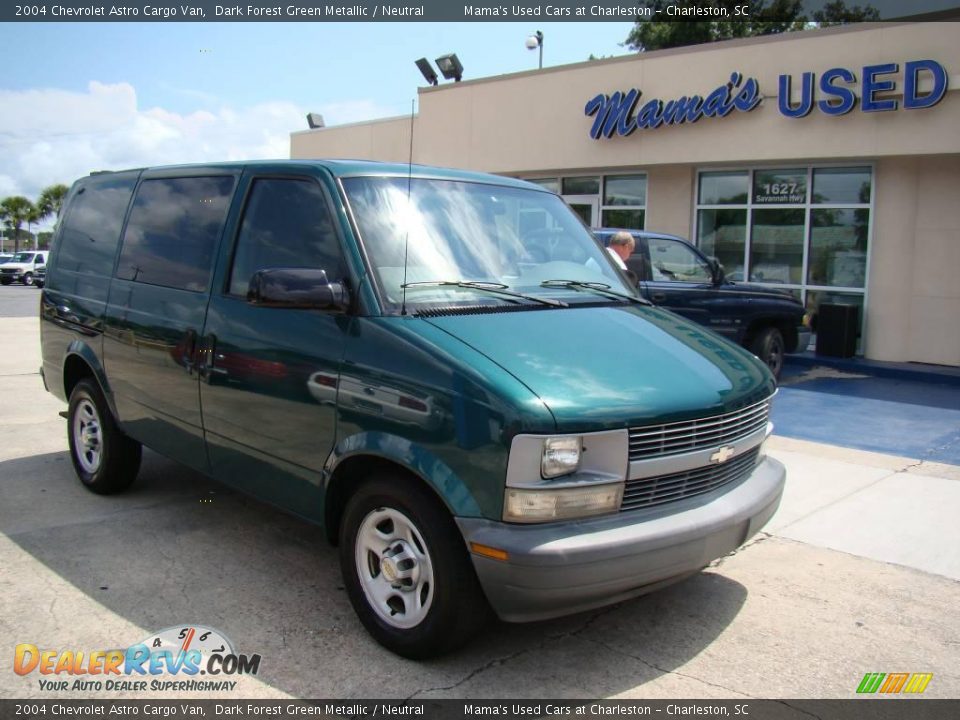 2004 Chevrolet Astro Cargo Van Dark Forest Green Metallic / Neutral Photo #2