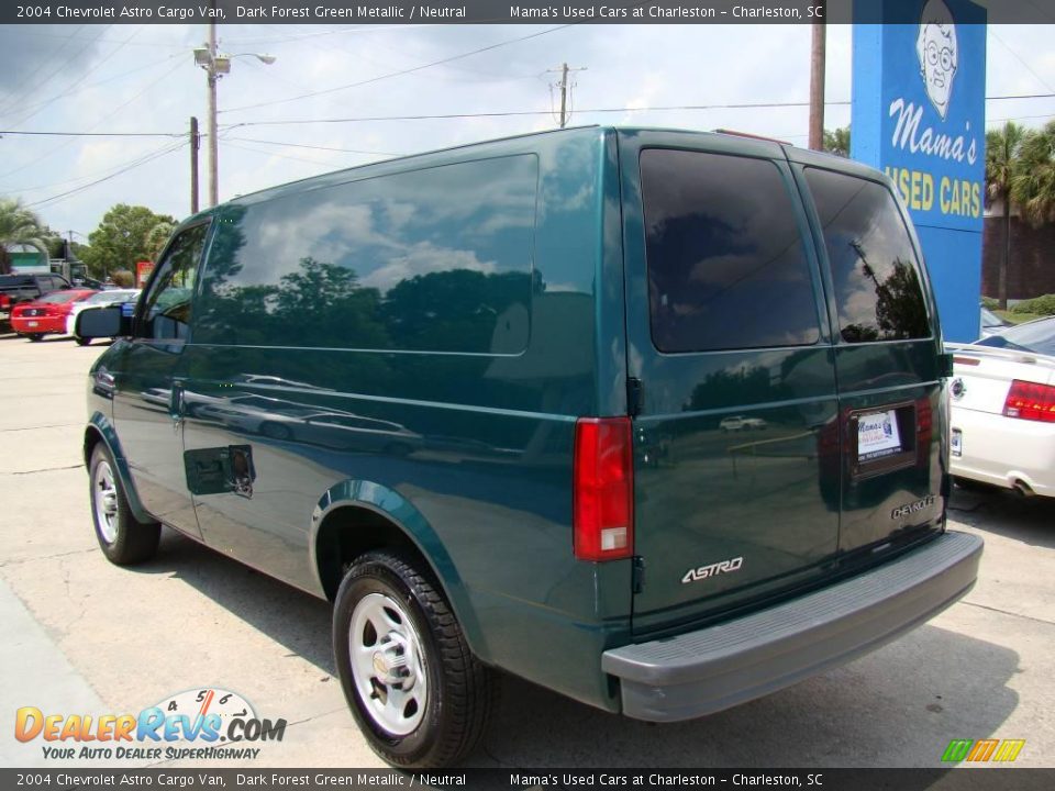 2004 Chevrolet Astro Cargo Van Dark Forest Green Metallic / Neutral Photo #6