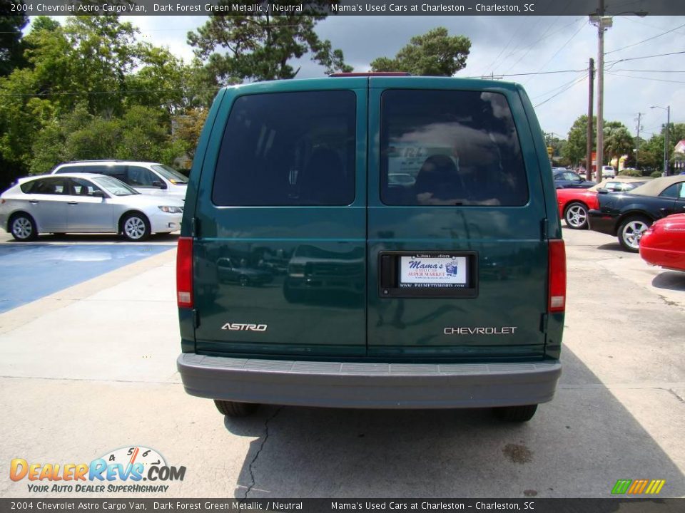 2004 Chevrolet Astro Cargo Van Dark Forest Green Metallic / Neutral Photo #7
