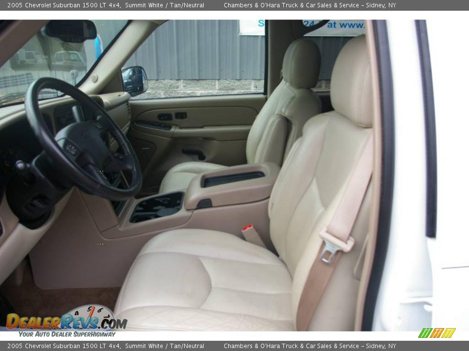 2005 Chevrolet Suburban 1500 LT 4x4 Summit White / Tan/Neutral Photo #2
