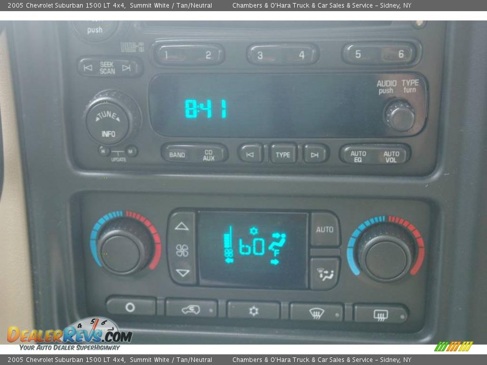 2005 Chevrolet Suburban 1500 LT 4x4 Summit White / Tan/Neutral Photo #5
