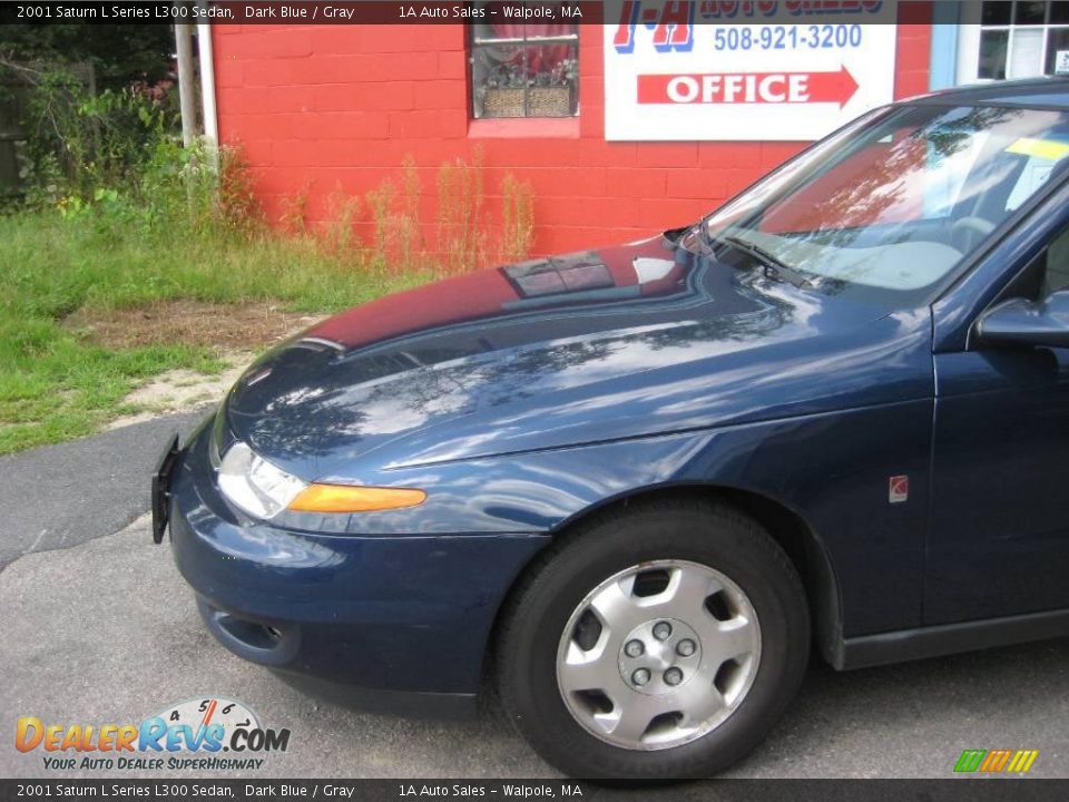 2001 Saturn L Series L300 Sedan Dark Blue / Gray Photo #8