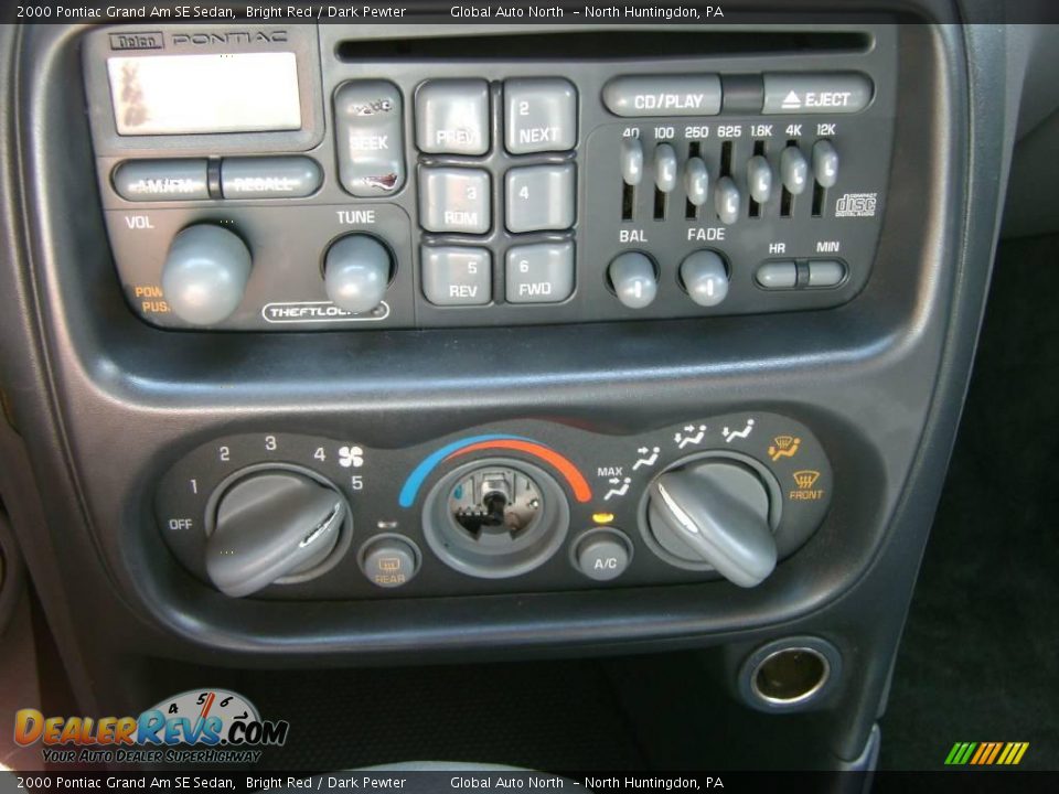 2000 Pontiac Grand Am SE Sedan Bright Red / Dark Pewter Photo #8