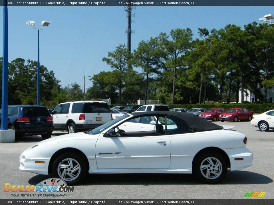 2000 Pontiac Sunfire GT Convertible Bright White / Graphite Photo #2