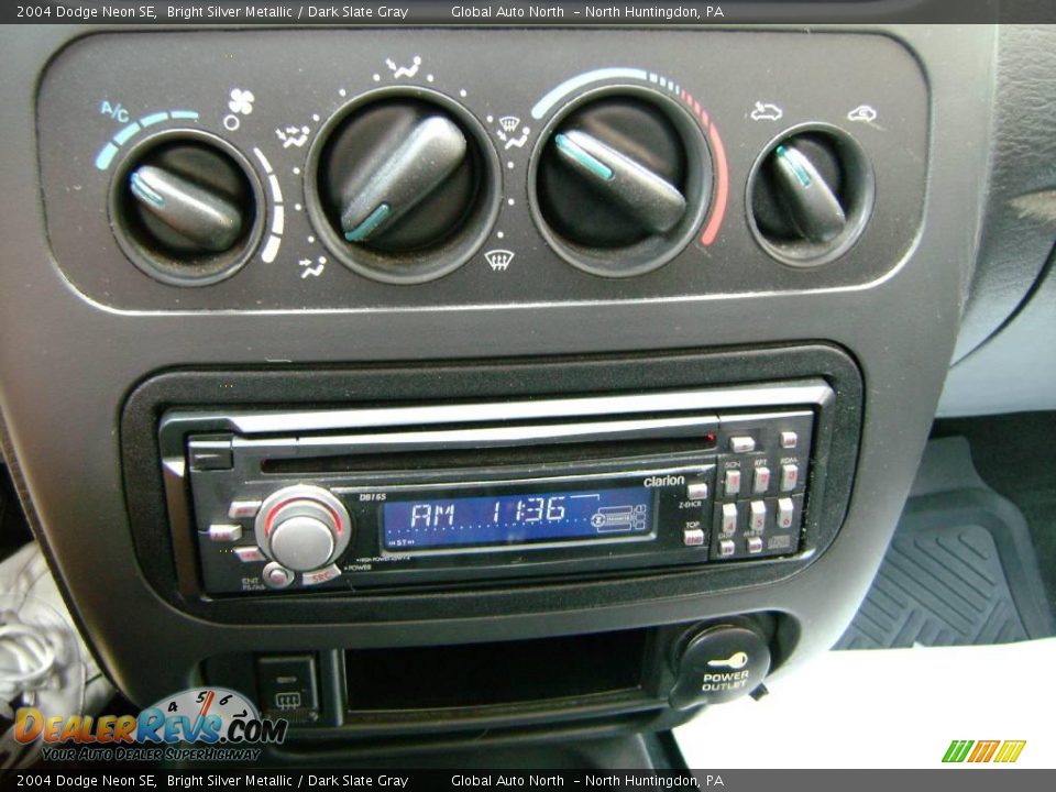 2004 Dodge Neon SE Bright Silver Metallic / Dark Slate Gray Photo #7