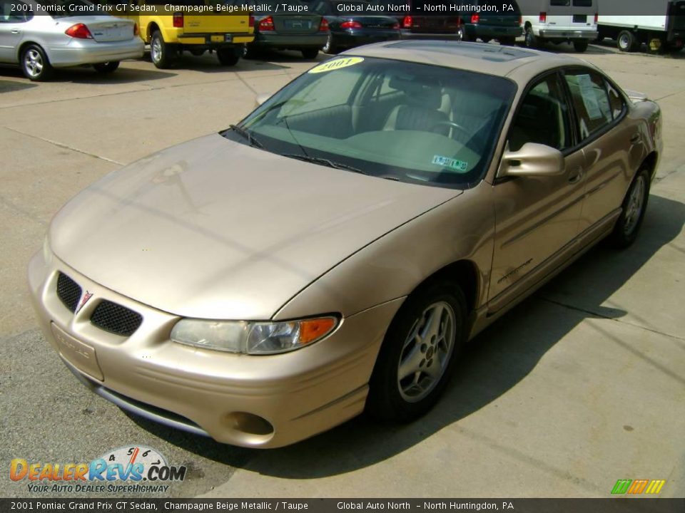 2001 Pontiac Grand Prix GT Sedan Champagne Beige Metallic / Taupe Photo #4