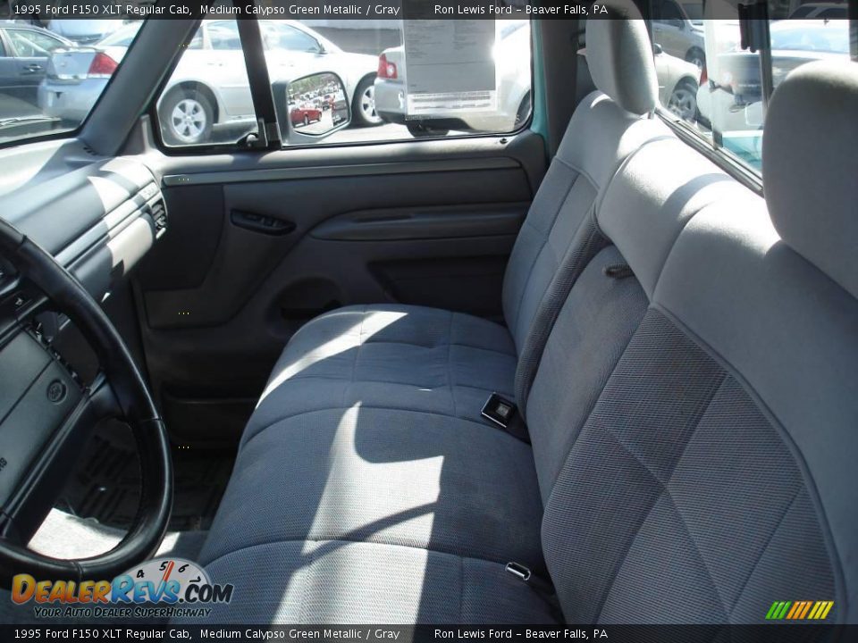 Front Seat of 1995 Ford F150 XLT Regular Cab Photo #8