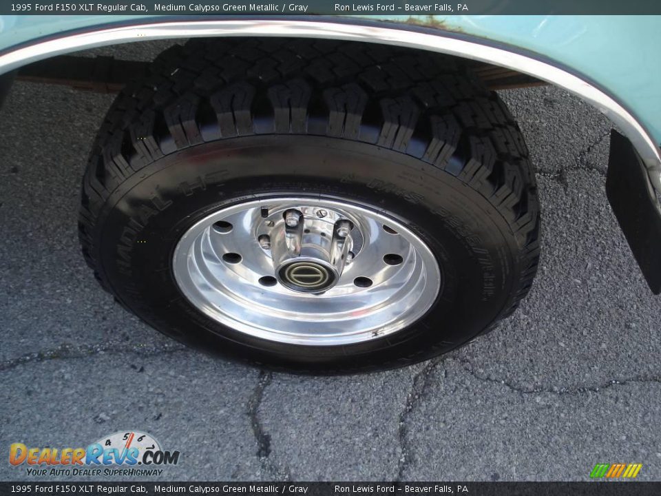 1995 Ford F150 XLT Regular Cab Medium Calypso Green Metallic / Gray Photo #11