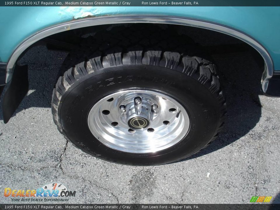 1995 Ford F150 XLT Regular Cab Medium Calypso Green Metallic / Gray Photo #18