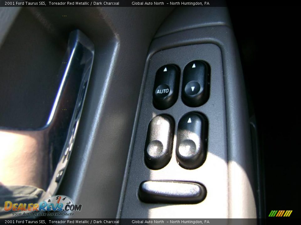 2001 Ford Taurus SES Toreador Red Metallic / Dark Charcoal Photo #10