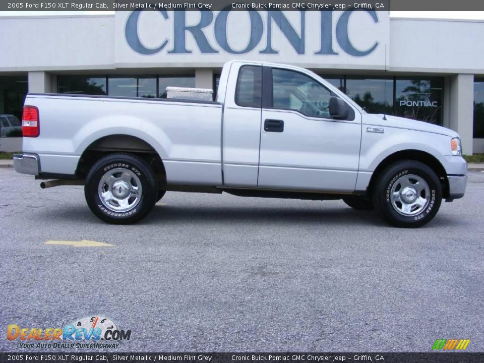 2005 Ford F150 XLT Regular Cab Silver Metallic / Medium Flint Grey Photo #1