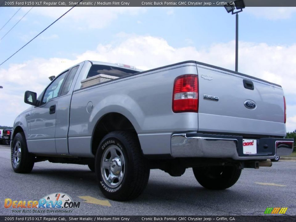2005 Ford F150 XLT Regular Cab Silver Metallic / Medium Flint Grey Photo #6