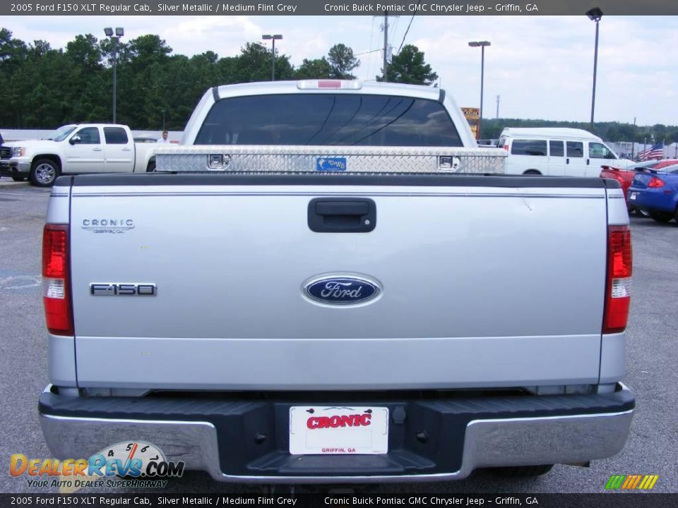 2005 Ford F150 XLT Regular Cab Silver Metallic / Medium Flint Grey Photo #7