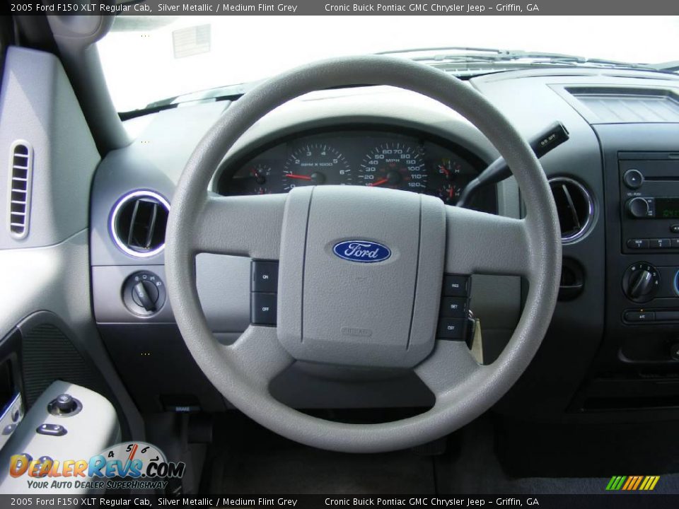 2005 Ford F150 XLT Regular Cab Silver Metallic / Medium Flint Grey Photo #20