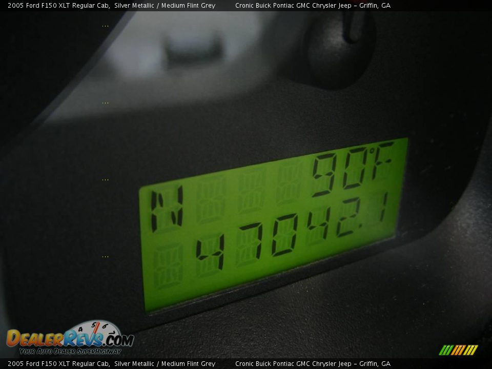 2005 Ford F150 XLT Regular Cab Silver Metallic / Medium Flint Grey Photo #23