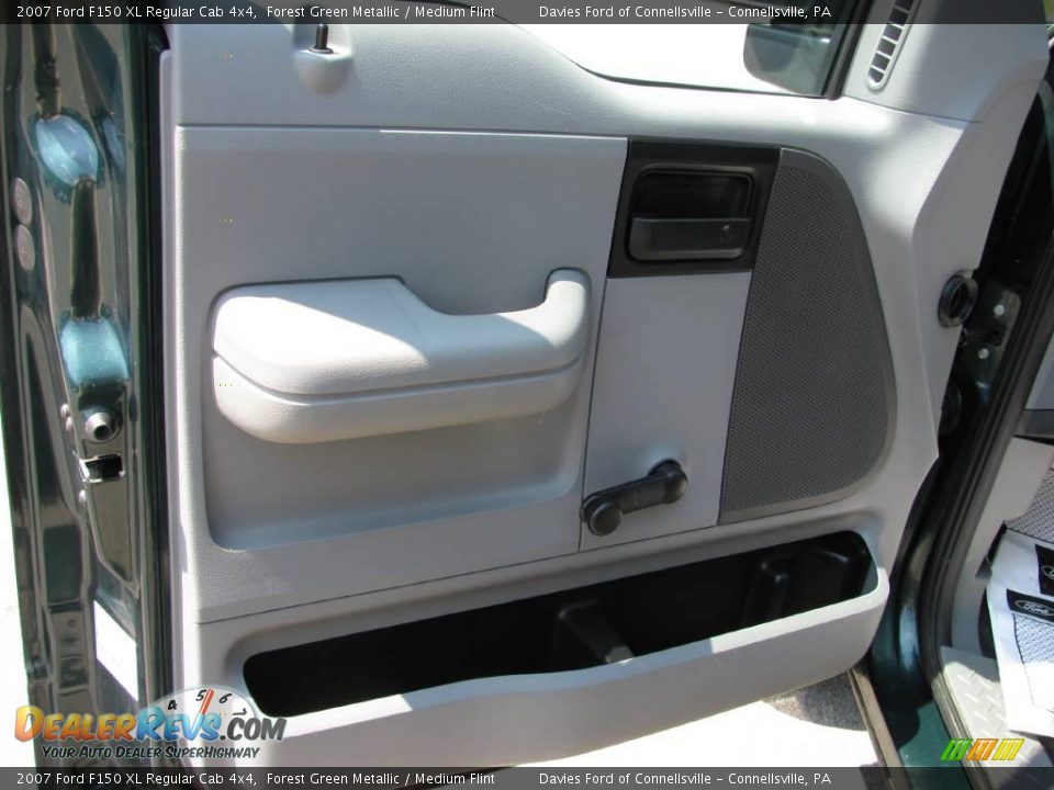 2007 Ford F150 XL Regular Cab 4x4 Forest Green Metallic / Medium Flint Photo #11
