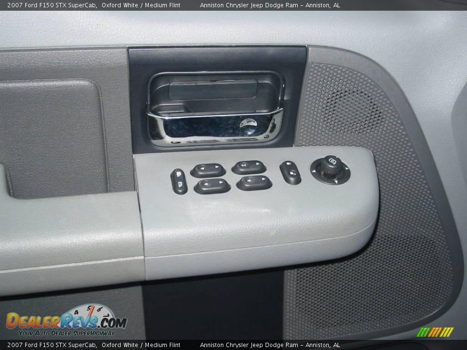 2007 Ford F150 STX SuperCab Oxford White / Medium Flint Photo #8