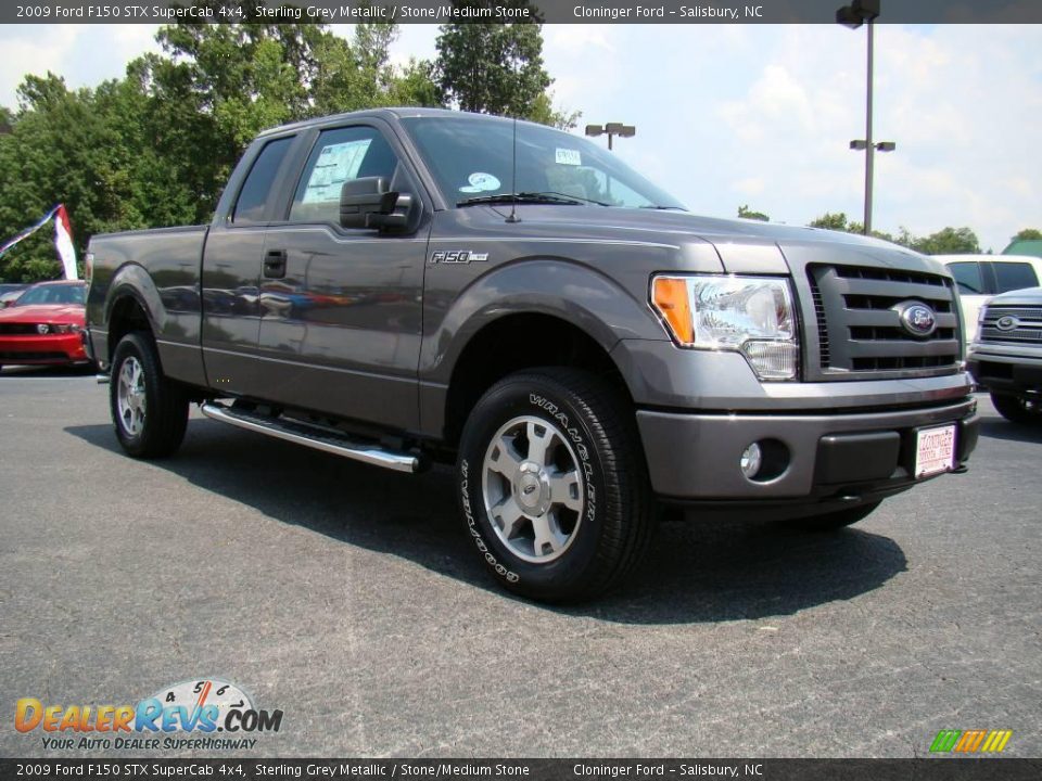 2009 Ford F150 STX SuperCab 4x4 Sterling Grey Metallic / Stone/Medium Stone Photo #1