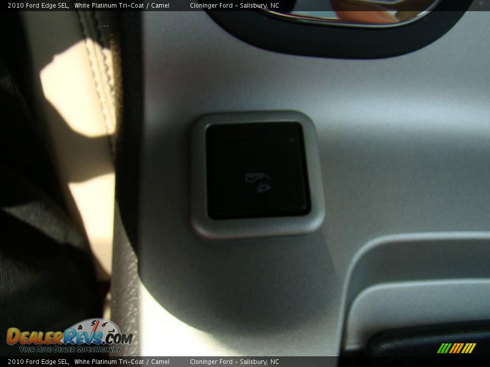2010 Ford Edge SEL White Platinum Tri-Coat / Camel Photo #28