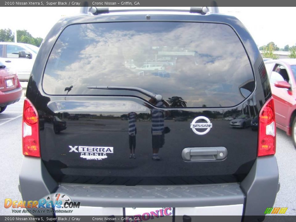 2010 Nissan Xterra S Super Black / Gray Photo #7