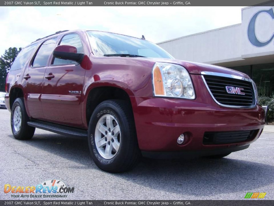 2007 GMC Yukon SLT Sport Red Metallic / Light Tan Photo #2