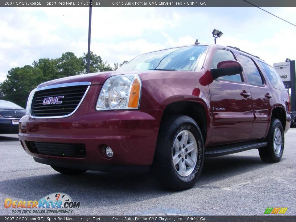 2007 GMC Yukon SLT Sport Red Metallic / Light Tan Photo #4