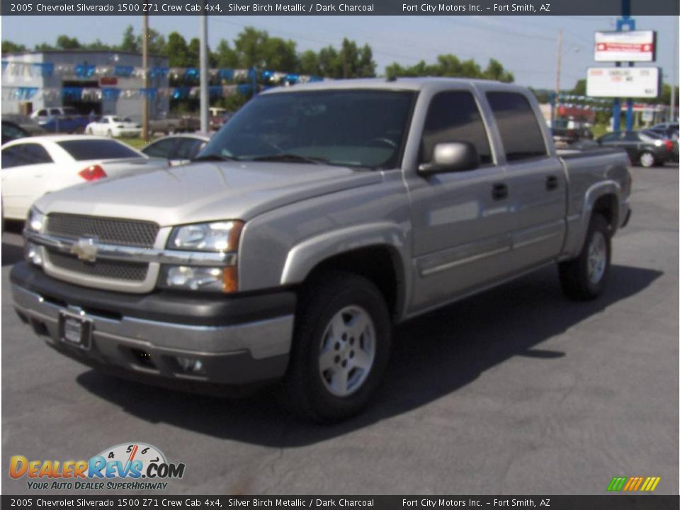 2005 Chevrolet Silverado 1500 Z71 Crew Cab 4x4 Silver Birch Metallic / Dark Charcoal Photo #1