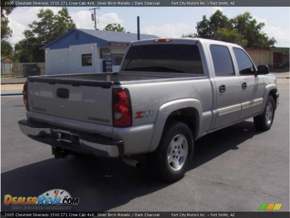 2005 Chevrolet Silverado 1500 Z71 Crew Cab 4x4 Silver Birch Metallic / Dark Charcoal Photo #3