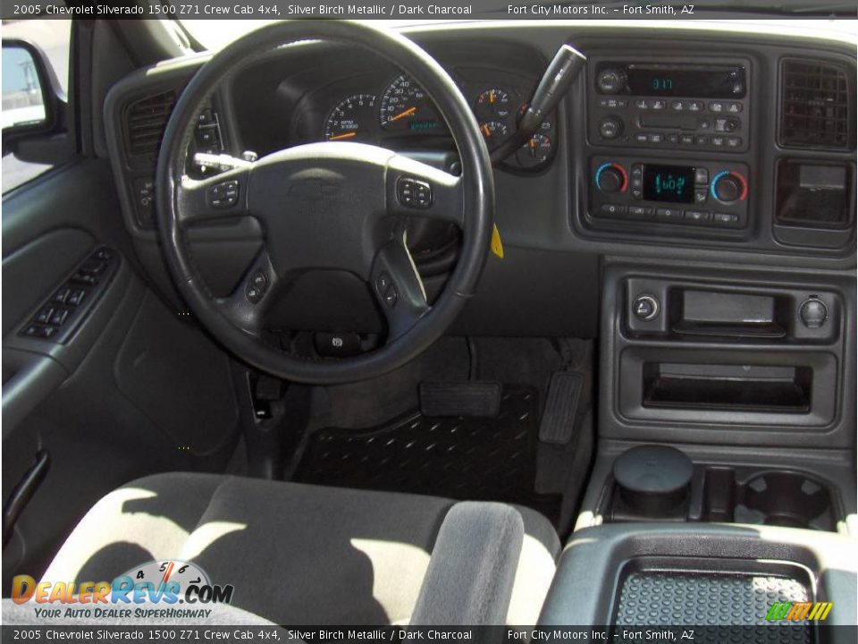 2005 Chevrolet Silverado 1500 Z71 Crew Cab 4x4 Silver Birch Metallic / Dark Charcoal Photo #8