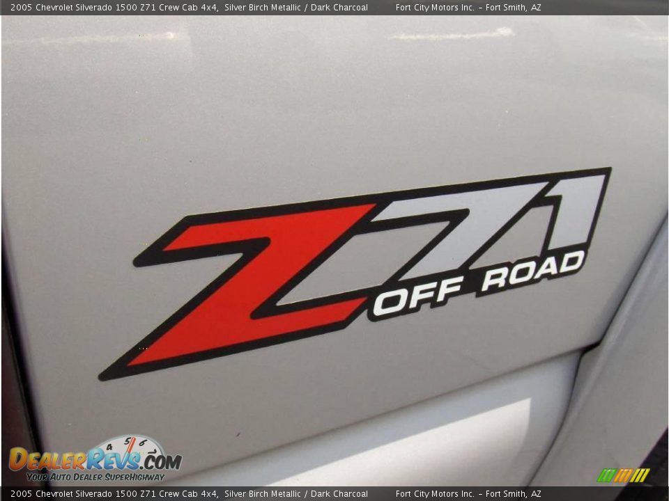 2005 Chevrolet Silverado 1500 Z71 Crew Cab 4x4 Silver Birch Metallic / Dark Charcoal Photo #11