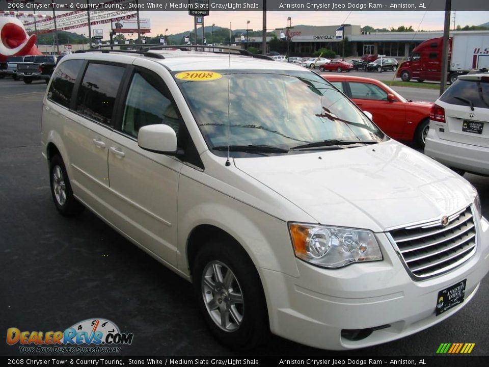 2008 Chrysler Town & Country Touring Stone White / Medium Slate Gray/Light Shale Photo #2