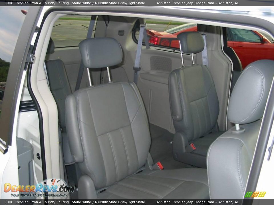 2008 Chrysler Town & Country Touring Stone White / Medium Slate Gray/Light Shale Photo #19
