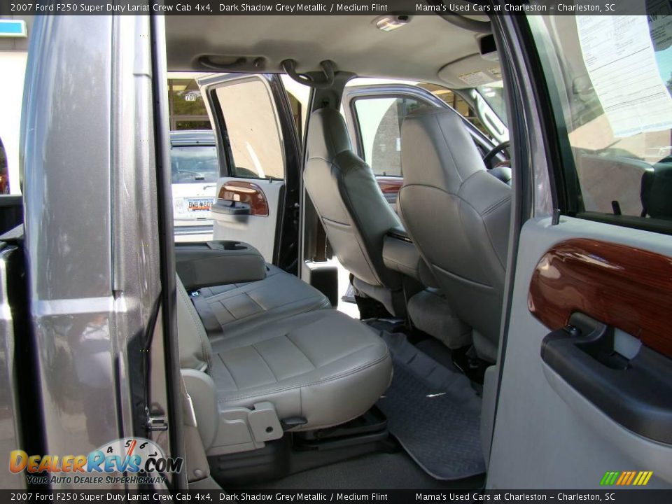 2007 Ford F250 Super Duty Lariat Crew Cab 4x4 Dark Shadow Grey Metallic / Medium Flint Photo #12