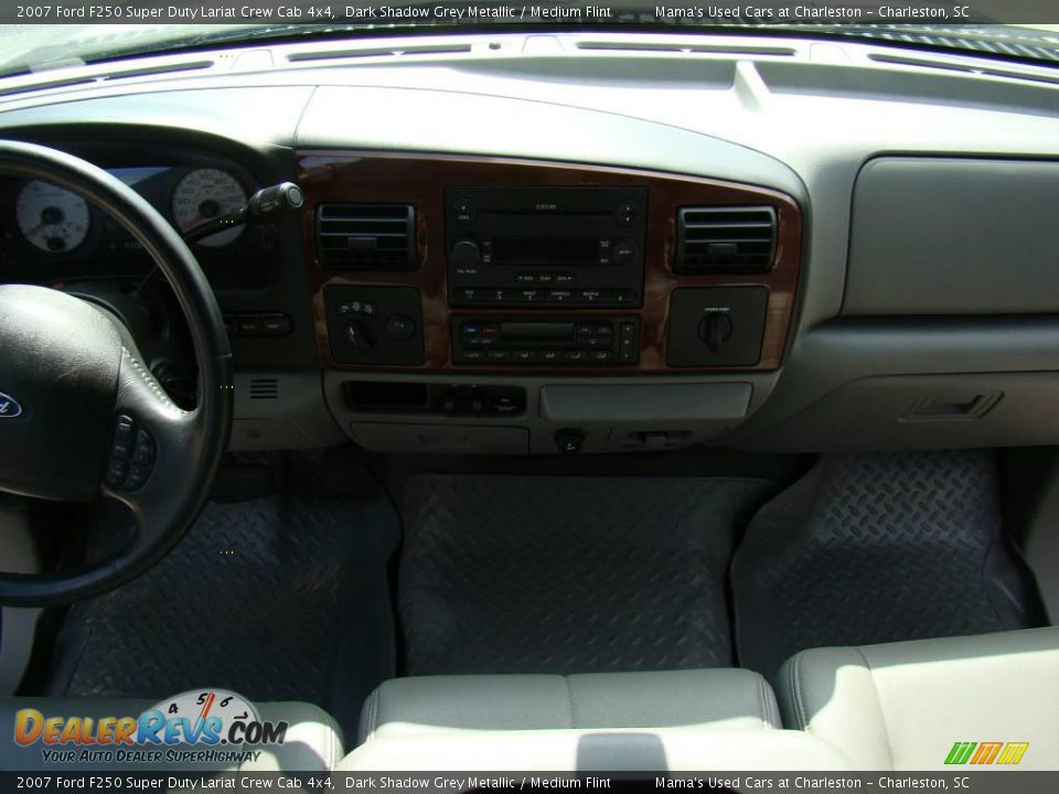 2007 Ford F250 Super Duty Lariat Crew Cab 4x4 Dark Shadow Grey Metallic / Medium Flint Photo #13