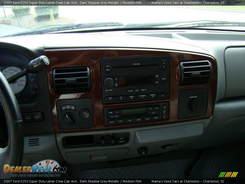 2007 Ford F250 Super Duty Lariat Crew Cab 4x4 Dark Shadow Grey Metallic / Medium Flint Photo #15