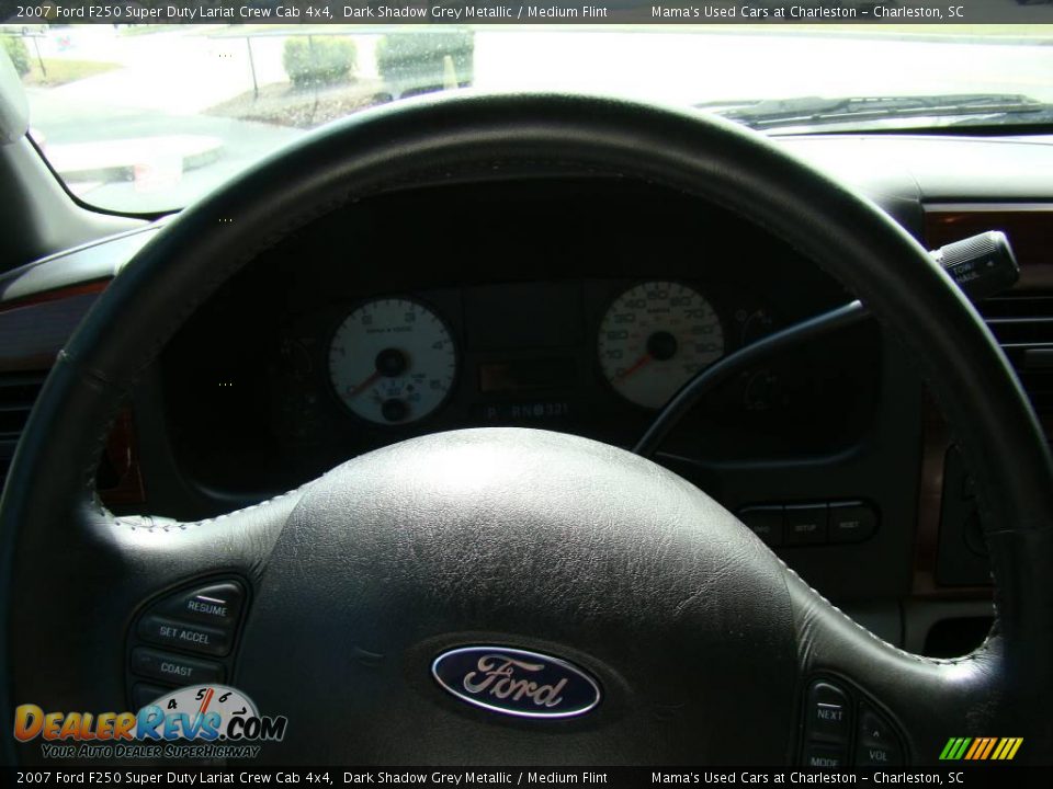 2007 Ford F250 Super Duty Lariat Crew Cab 4x4 Dark Shadow Grey Metallic / Medium Flint Photo #17