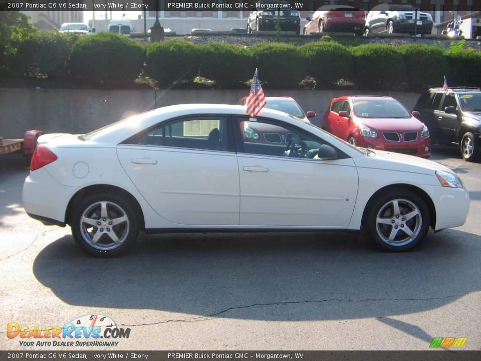 2007 Pontiac G6 V6 Sedan Ivory White / Ebony Photo #7