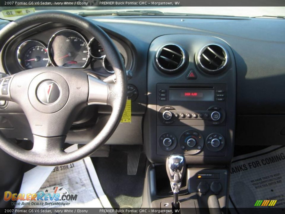 2007 Pontiac G6 V6 Sedan Ivory White / Ebony Photo #11