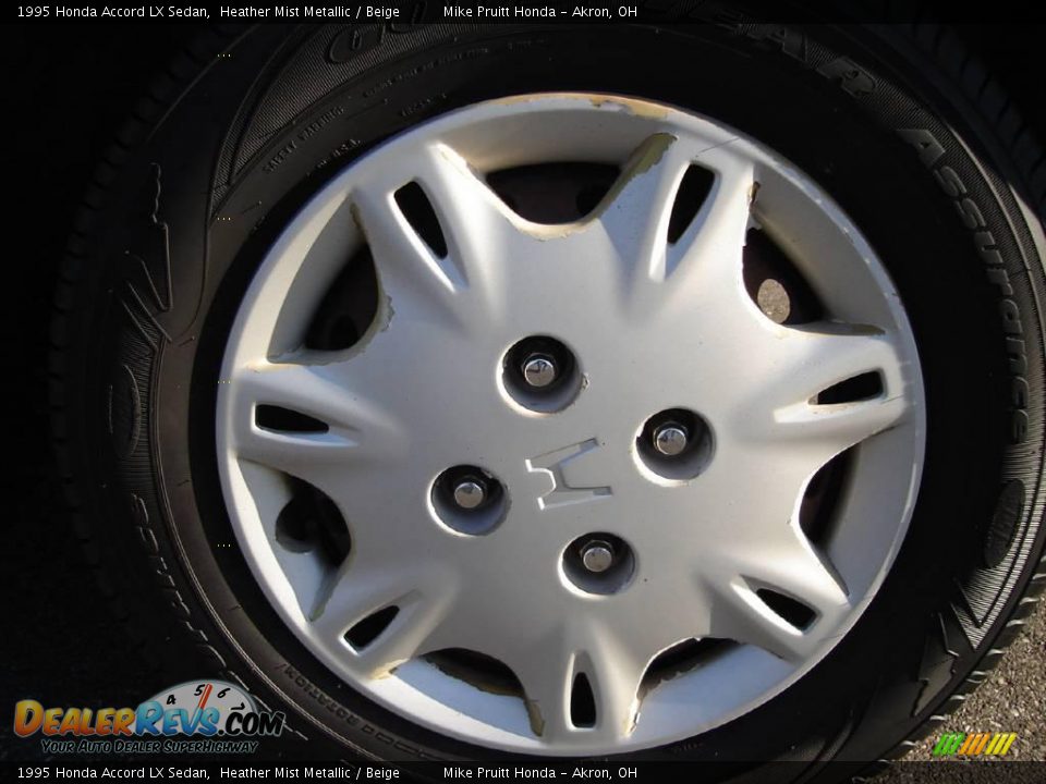 1995 Honda Accord LX Sedan Heather Mist Metallic / Beige Photo #11